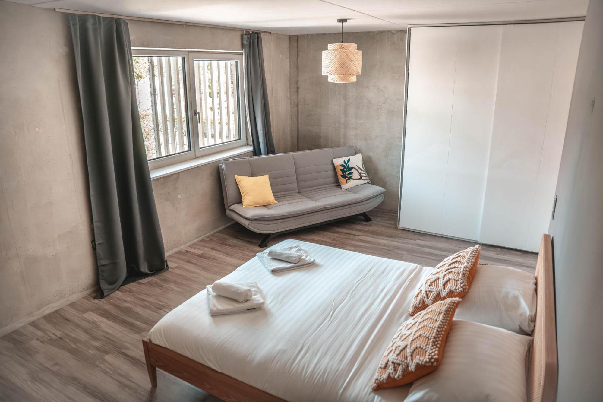 Appartement Sunset Club - Loft - 155 M2 Sichtbeton - Zentral à Memmingen Extérieur photo
